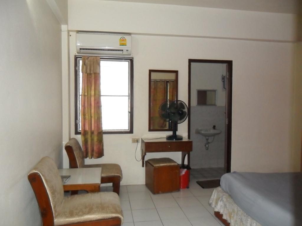 Chiangmai Inn Guesthouse Chiang Mai Quarto foto